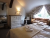 Schlafzimmer oben I