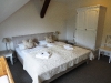 Schlafzimmer oben I